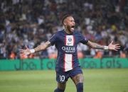 米兰体育app-梅西携手内马尔，巴黎圣日耳曼击败曼联的简单介绍