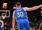 米兰APP下载-勇士轻松打败开拓者，主场豪取胜利