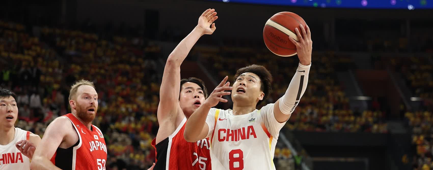 关于亚洲代表队整体作战，表现抢眼的信息