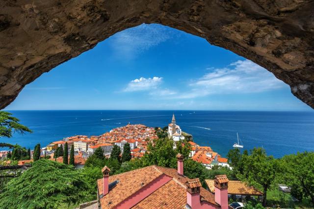 波兰意外输给斯洛文尼亚，遭遇小组赛险境的简单介绍