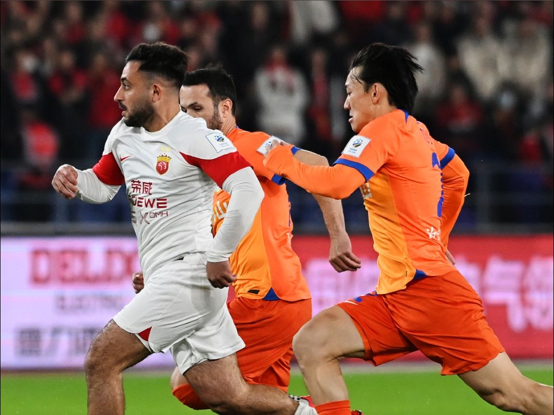 国内足球联赛中球队实力悬殊引起讨论 国内足球联赛中球队实力悬殊引起讨论