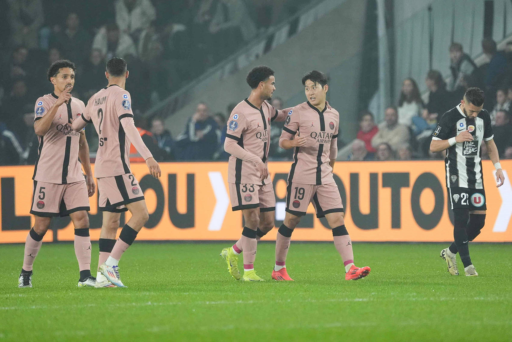 昂热主场大胜,法甲升班马表现亮眼的简单介绍 昂热主场大胜,法甲升班马表现亮眼的简单介绍