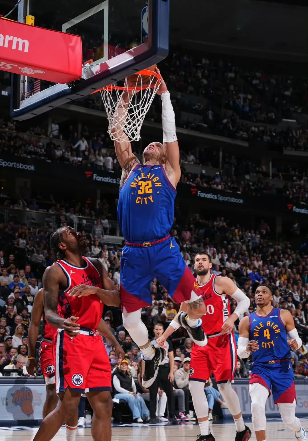 快船擒下鹈鹕,乔治关键时刻砍下关键三分 快船擒下鹈鹕,乔治关键时刻砍下关键三分