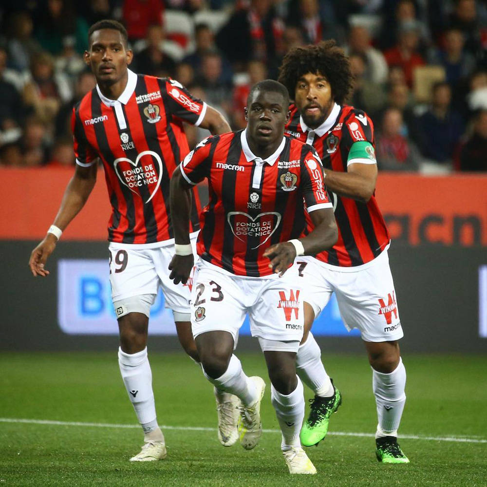 尼斯主场不敌昂热，遭遇连败