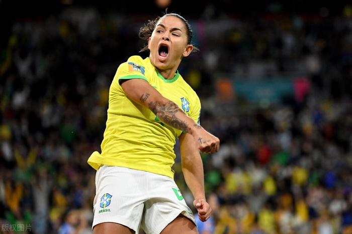 巴西女足遭遇惨败,世界杯征程惨淡收官! 巴西女足遭遇惨败,世界杯征程惨淡收官!