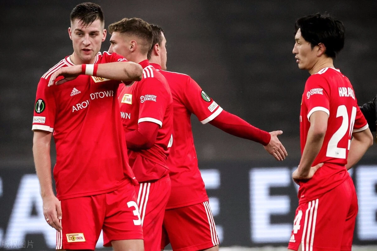 奥格斯堡客场大胜!携走宝贵德甲三分! 奥格斯堡客场大胜!携走宝贵德甲三分!