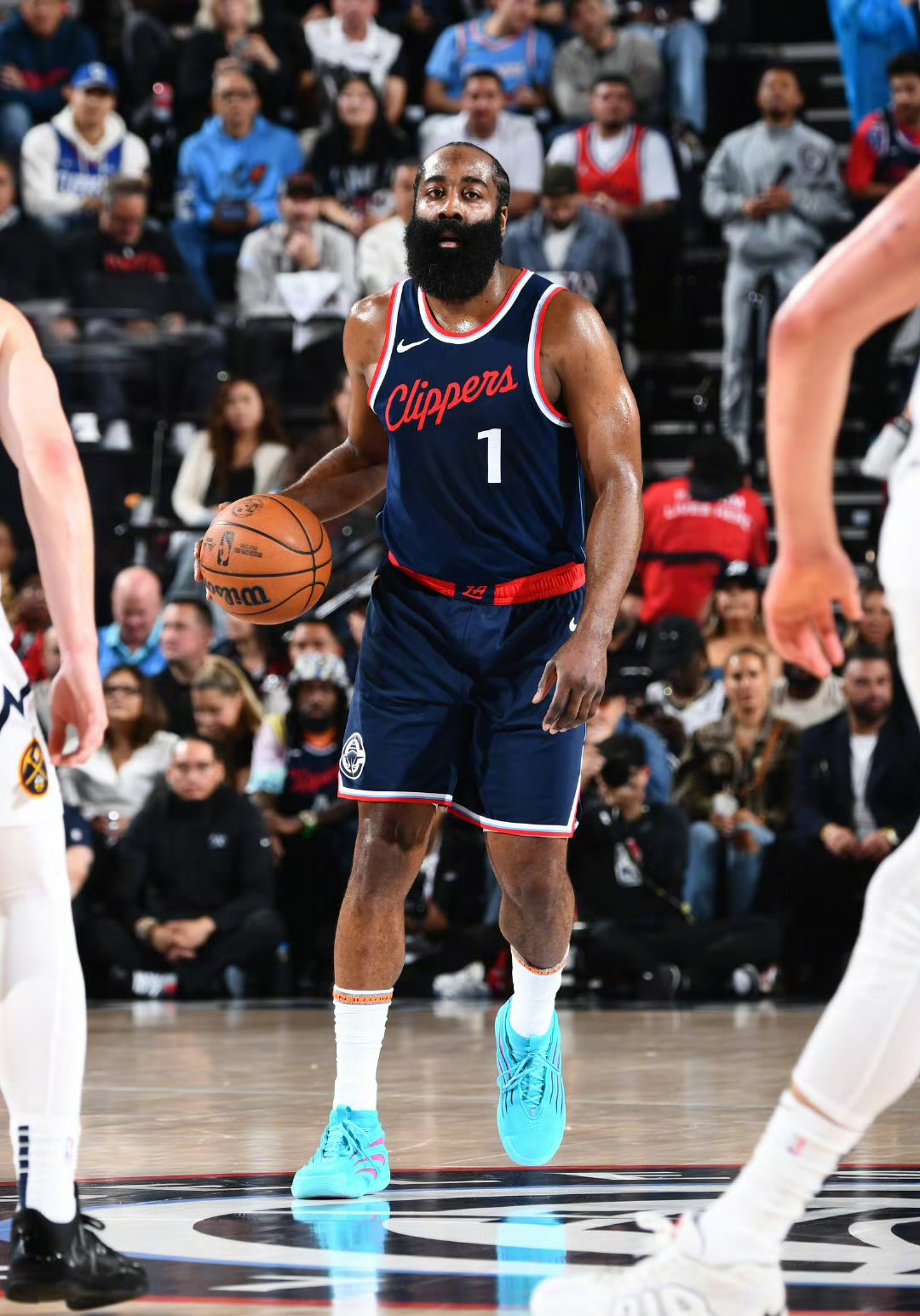 火箭憾负掘金,哈登全面发威 火箭憾负掘金,哈登全面发威