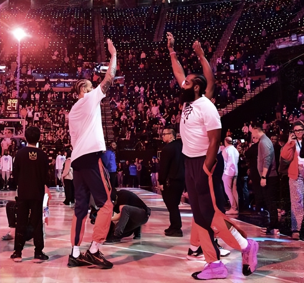 快船客场逆转热火,成功取得系列赛首胜 快船客场逆转热火,成功取得系列赛首胜