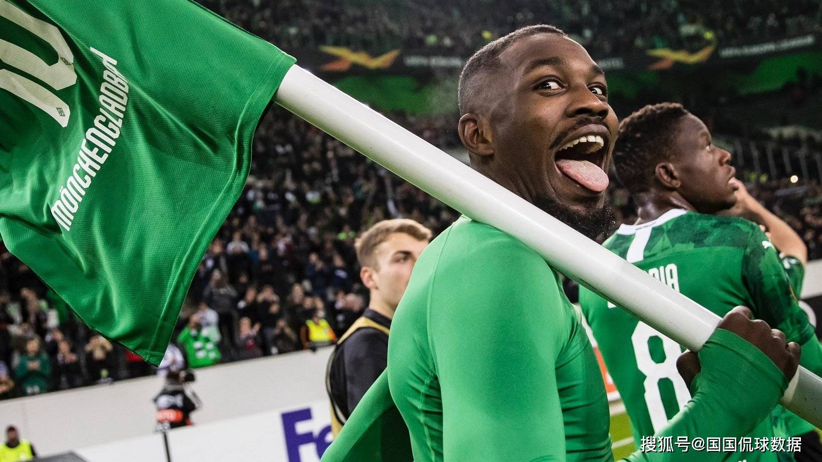 法兰克福主场力克门兴格拉德巴赫,德甲赛场再现胜利场面 法兰克福主场力克门兴格拉德巴赫,德甲赛场再现胜利场面