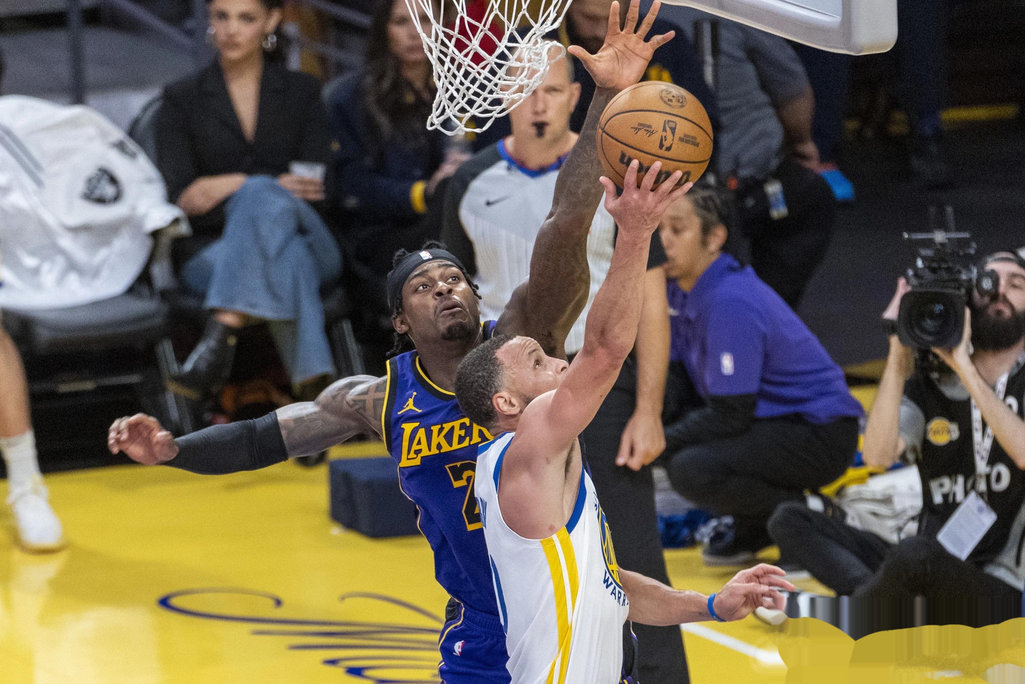 篮网力克湖人,重回巅峰 篮网力克湖人,重回巅峰