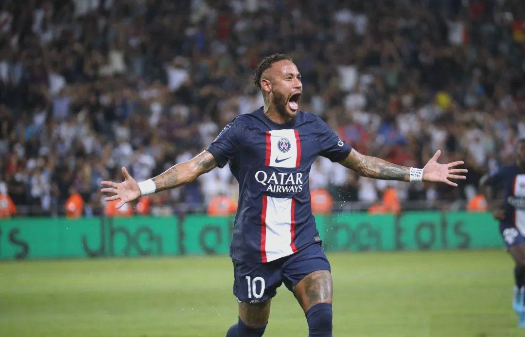 梅西携手内马尔,巴黎圣日耳曼击败曼联的简单介绍 梅西携手内马尔,巴黎圣日耳曼击败曼联的简单介绍