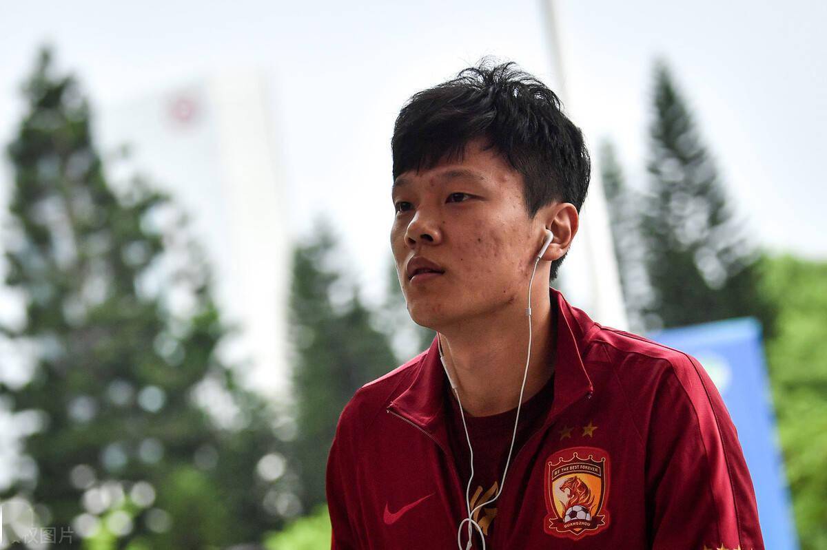 青岛黄海爆冷胜出，击败劲敌的简单介绍